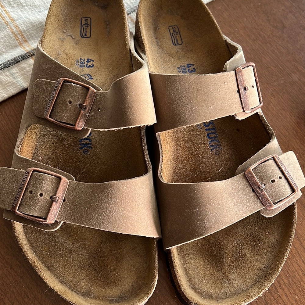 Birkenstock leather slides size 43